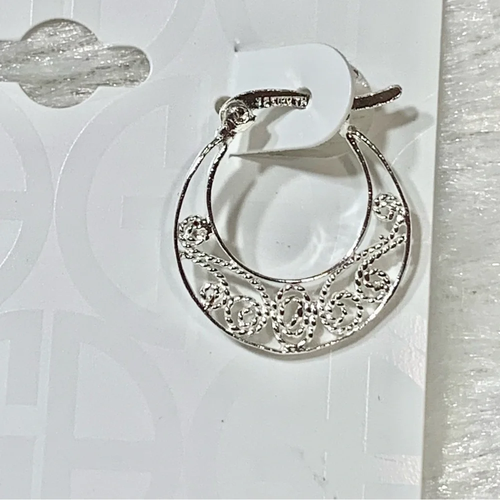 NWT open work filigree small hoop earrings